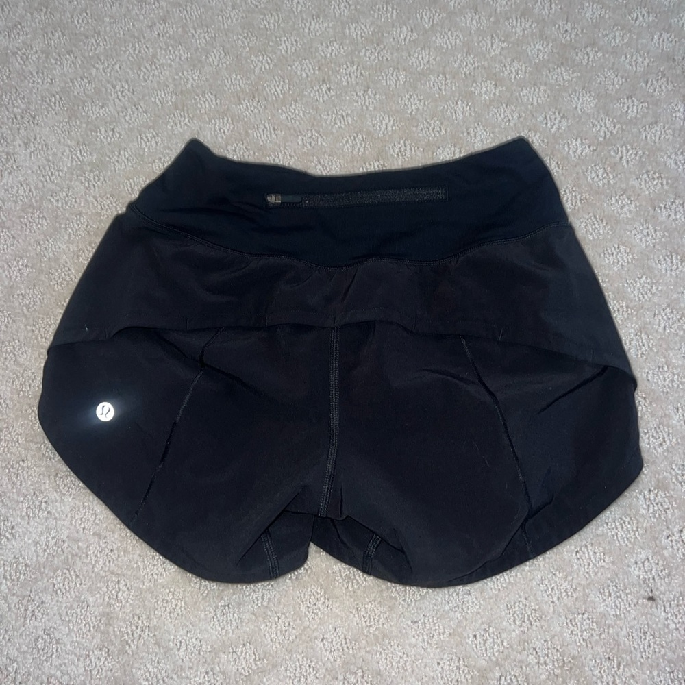 black Lululemon shirts